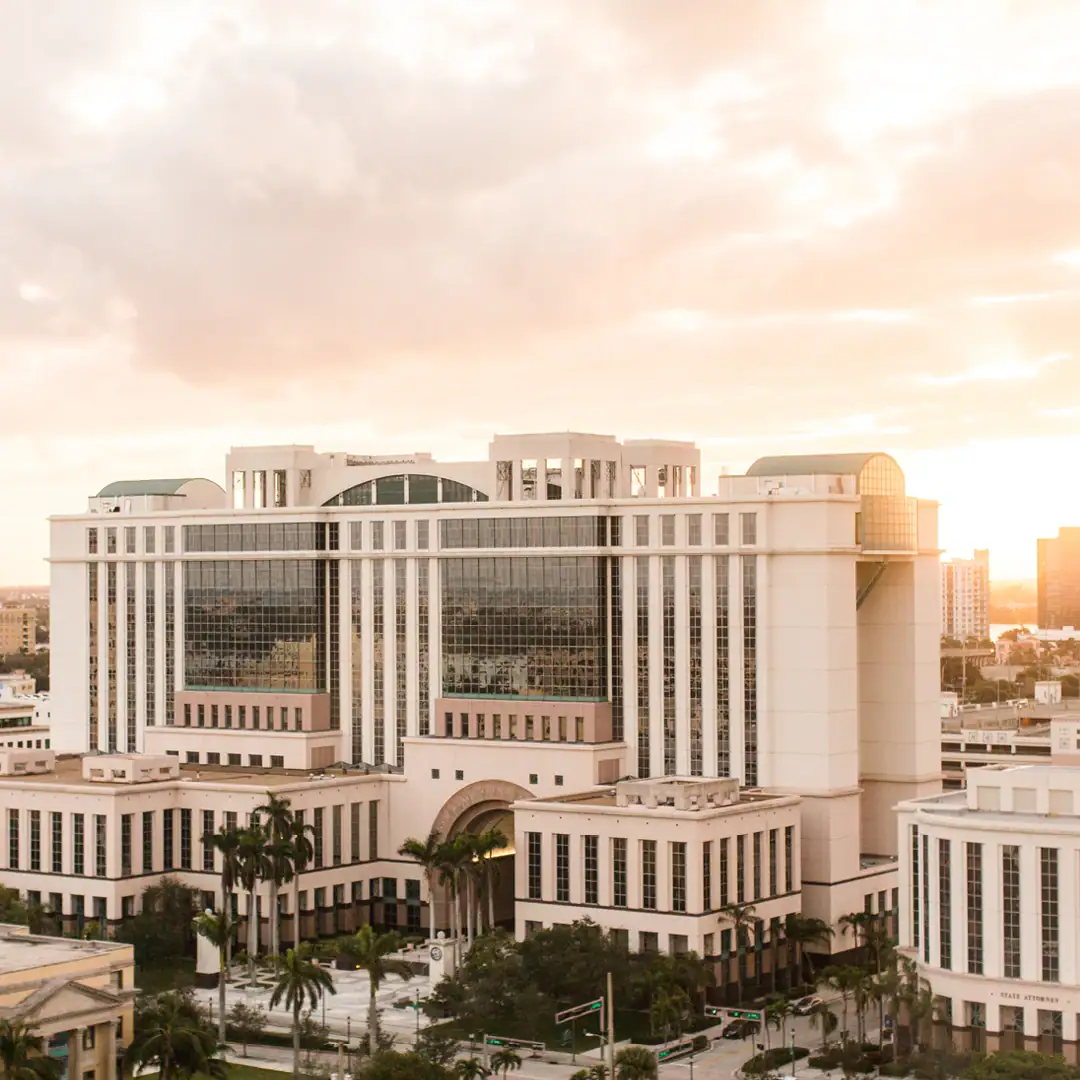 picture of courthouse in west palm beach
